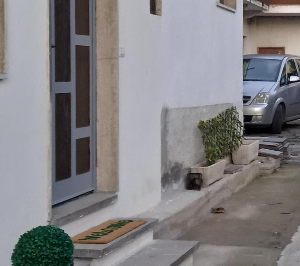 Il Cortile Dei 3 Camera Matrimoniale Галарате Екстериор снимка