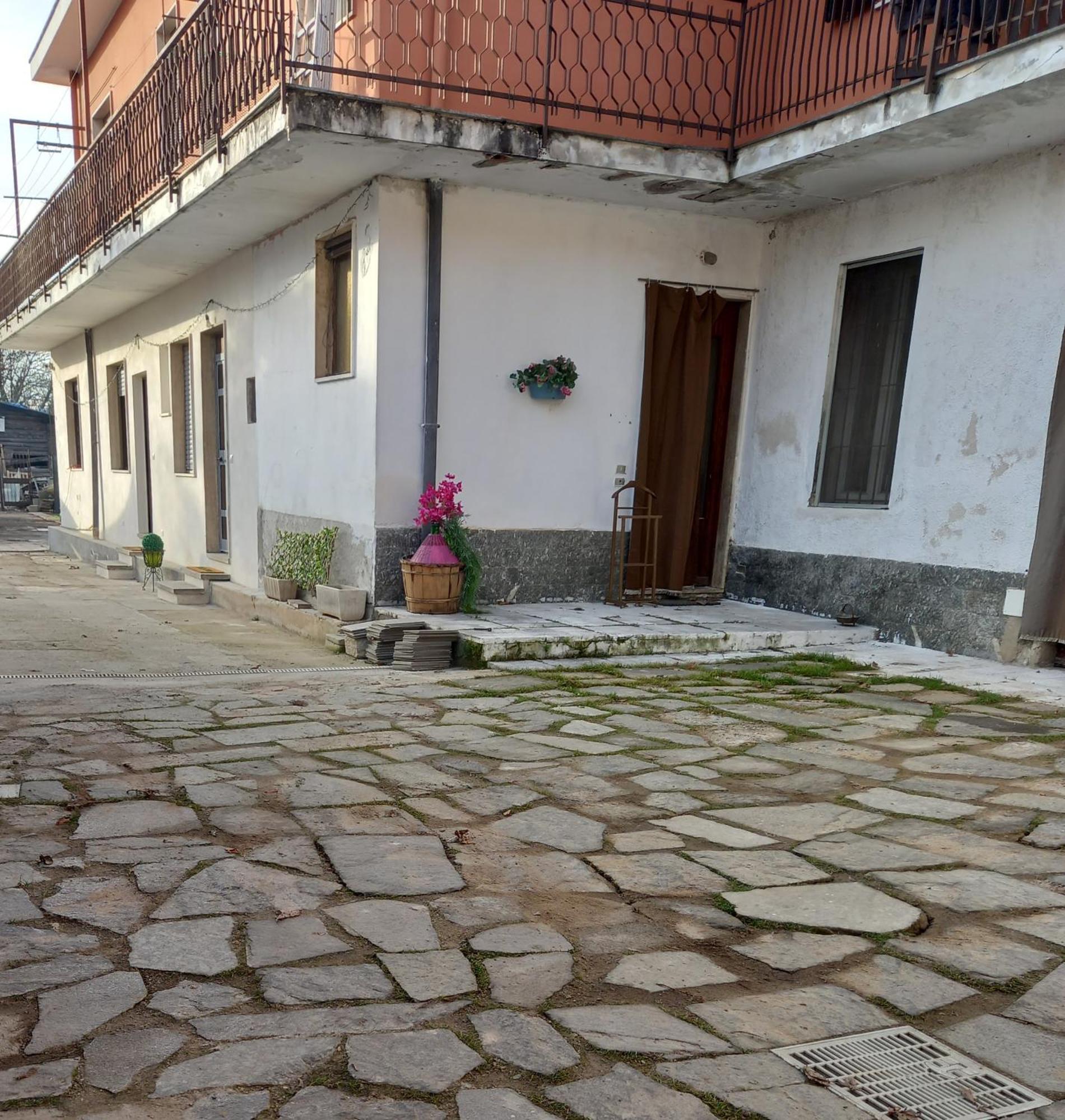 Il Cortile Dei 3 Camera Matrimoniale Галарате Екстериор снимка